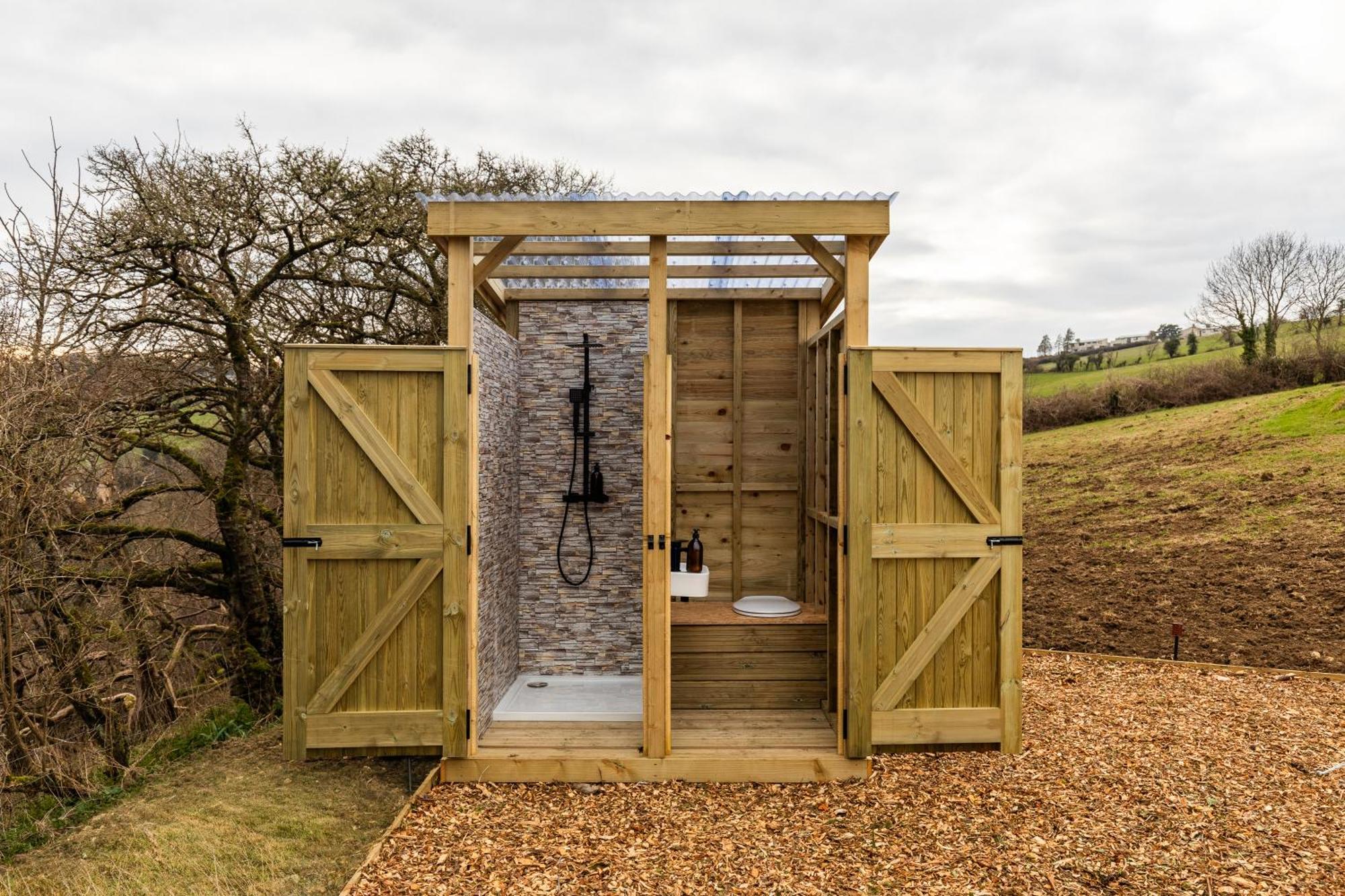 Charlcombe Valley Orchards Glamping *